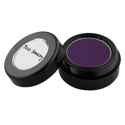 viaGlamour image of a extreme-eyeshadow