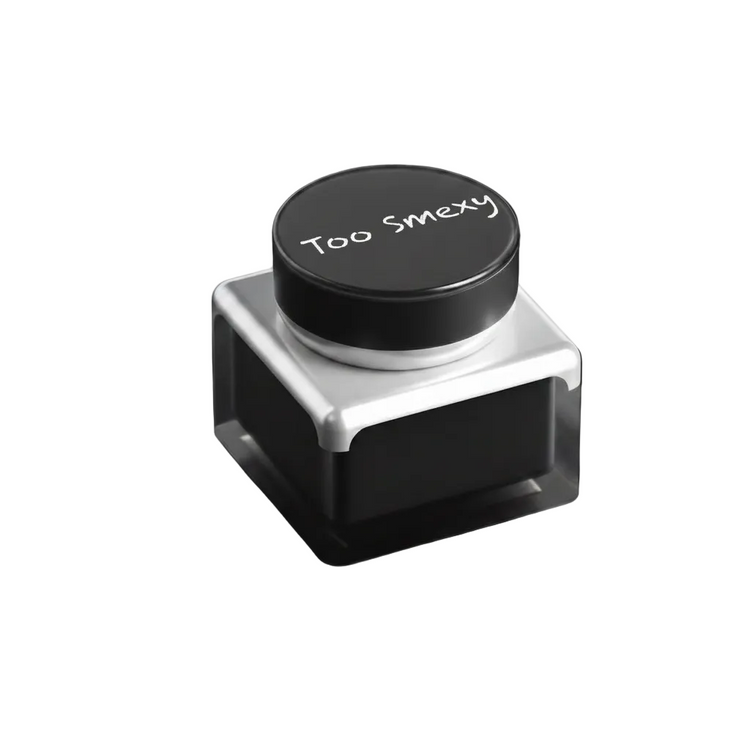 Black jar with logo matching rose gold size